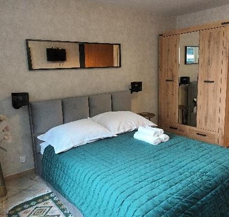 Green Apartament W Centrum Varsovie Extérieur photo